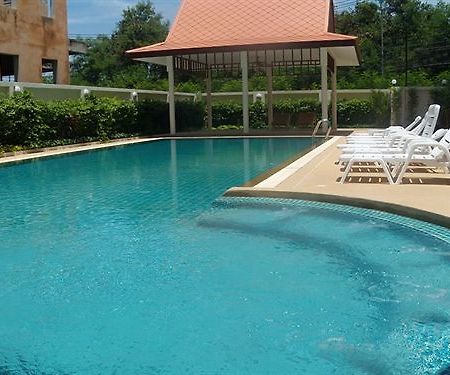 Emerald Palace Aparthotel Pattaya Luaran gambar