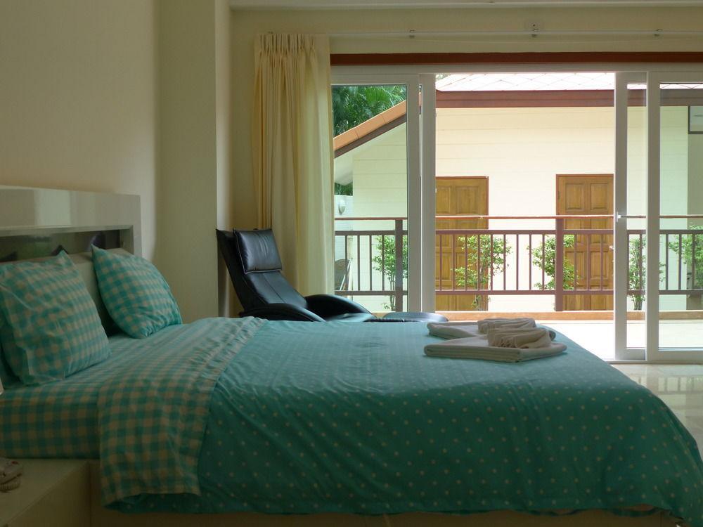 Emerald Palace Aparthotel Pattaya Luaran gambar